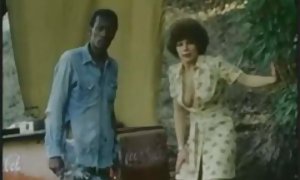 处女破坏他们的樱桃惠特尼，她非常性感的妻子的裸体